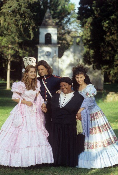 Гресия Кольменарес в сериале девушка по имени судьба