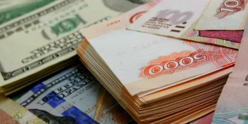 Заставка на рабочий стол деньги