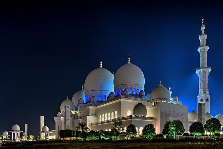 Мечеть шейха Зайда ночью