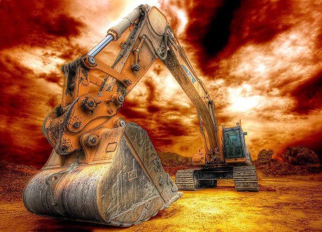 Тяжелый экскаватор