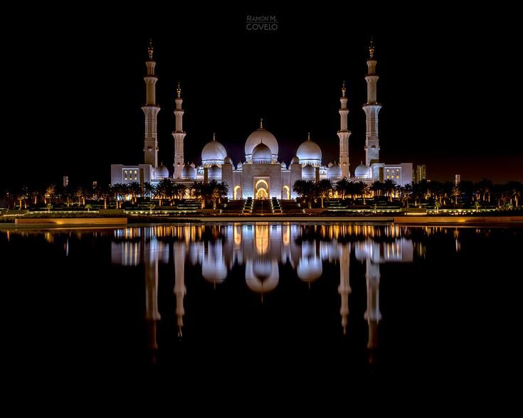 Мечеть шейха Зайда ночью