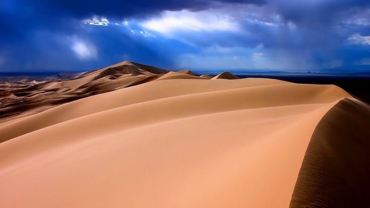 Дюны в пустыне Гоби