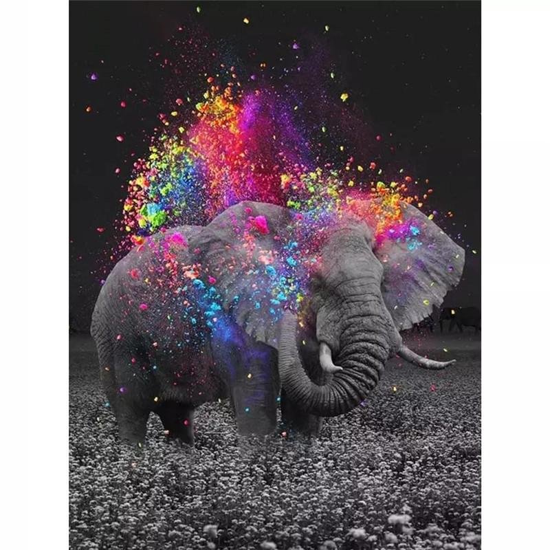 Разноцветные слоны