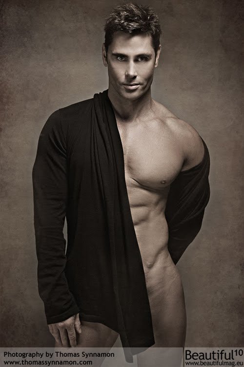 Thomas Synnamon модель