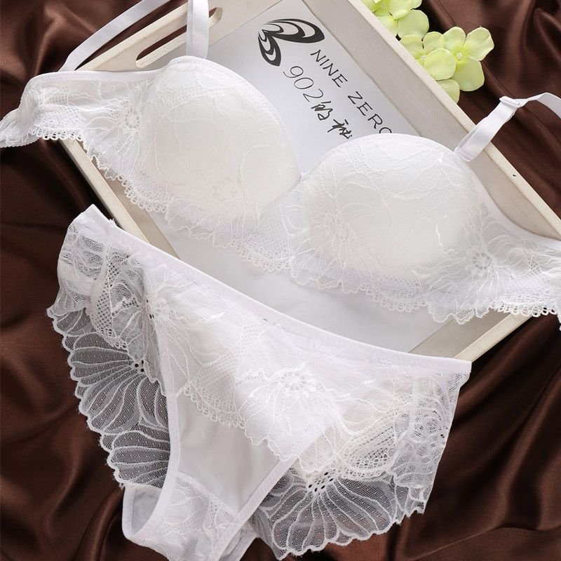 Кружевной набор Нижнего белья