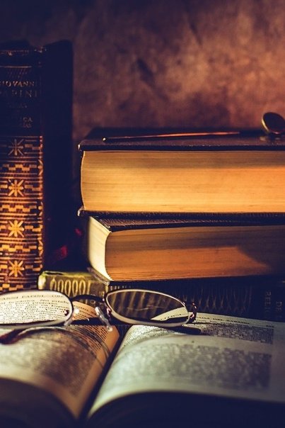 Красивый фон с книгами